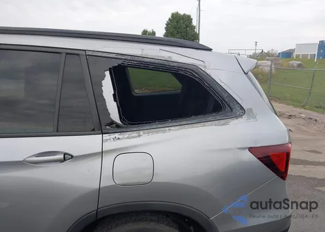 2022 Honda Pilot Awd Sport from USA, damaged, VIN 5FNYF6H33NB077649